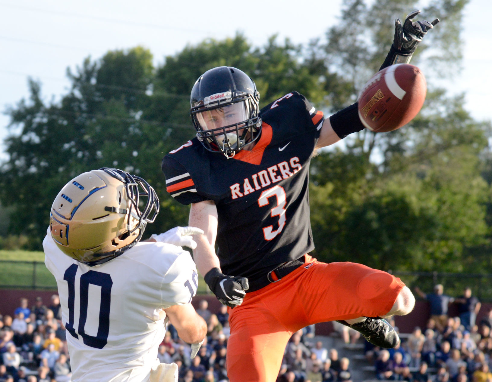 Football Bishop Heelan at Sioux City East